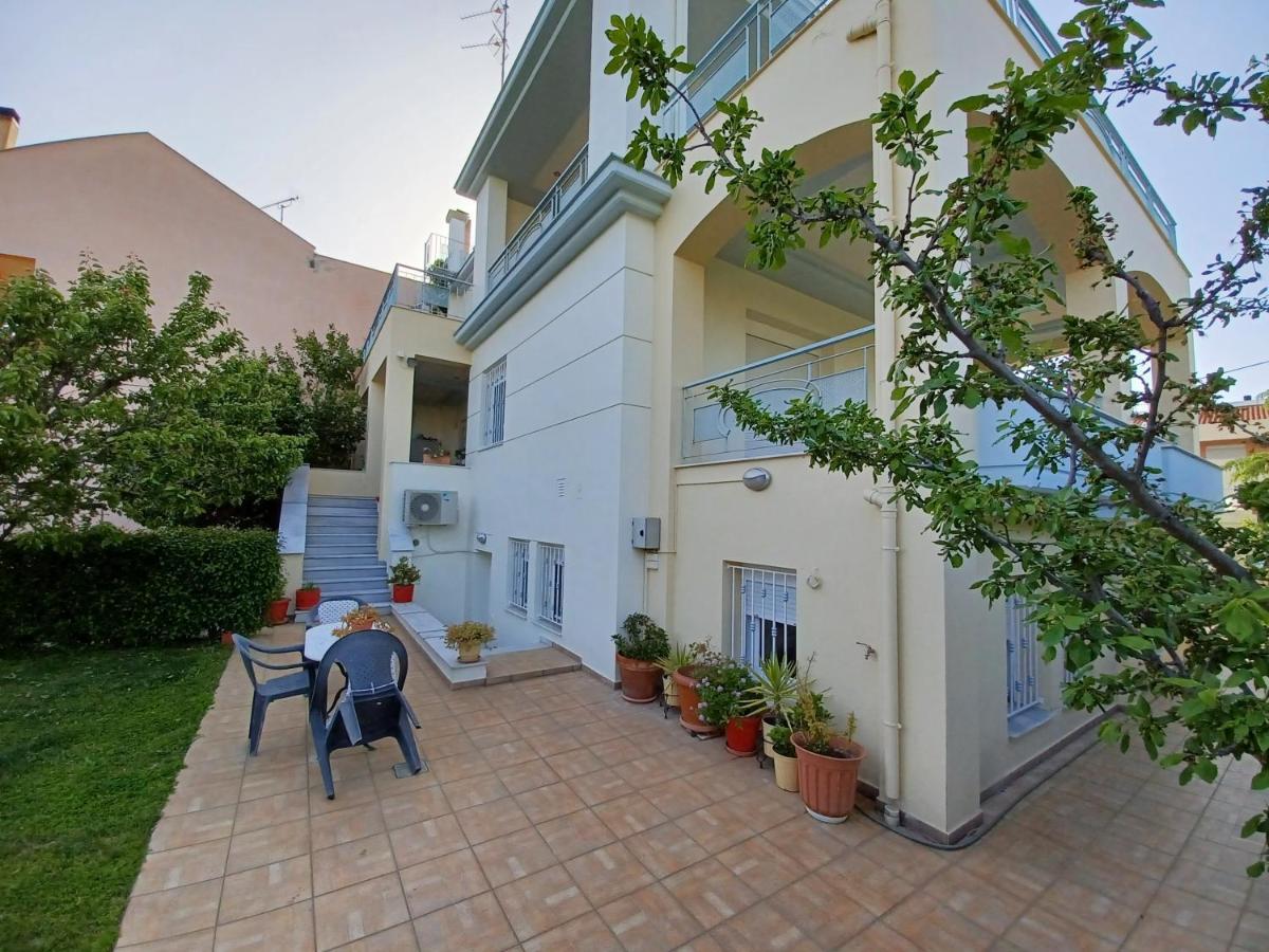 Dora'S Home With Garden Volos Esterno foto