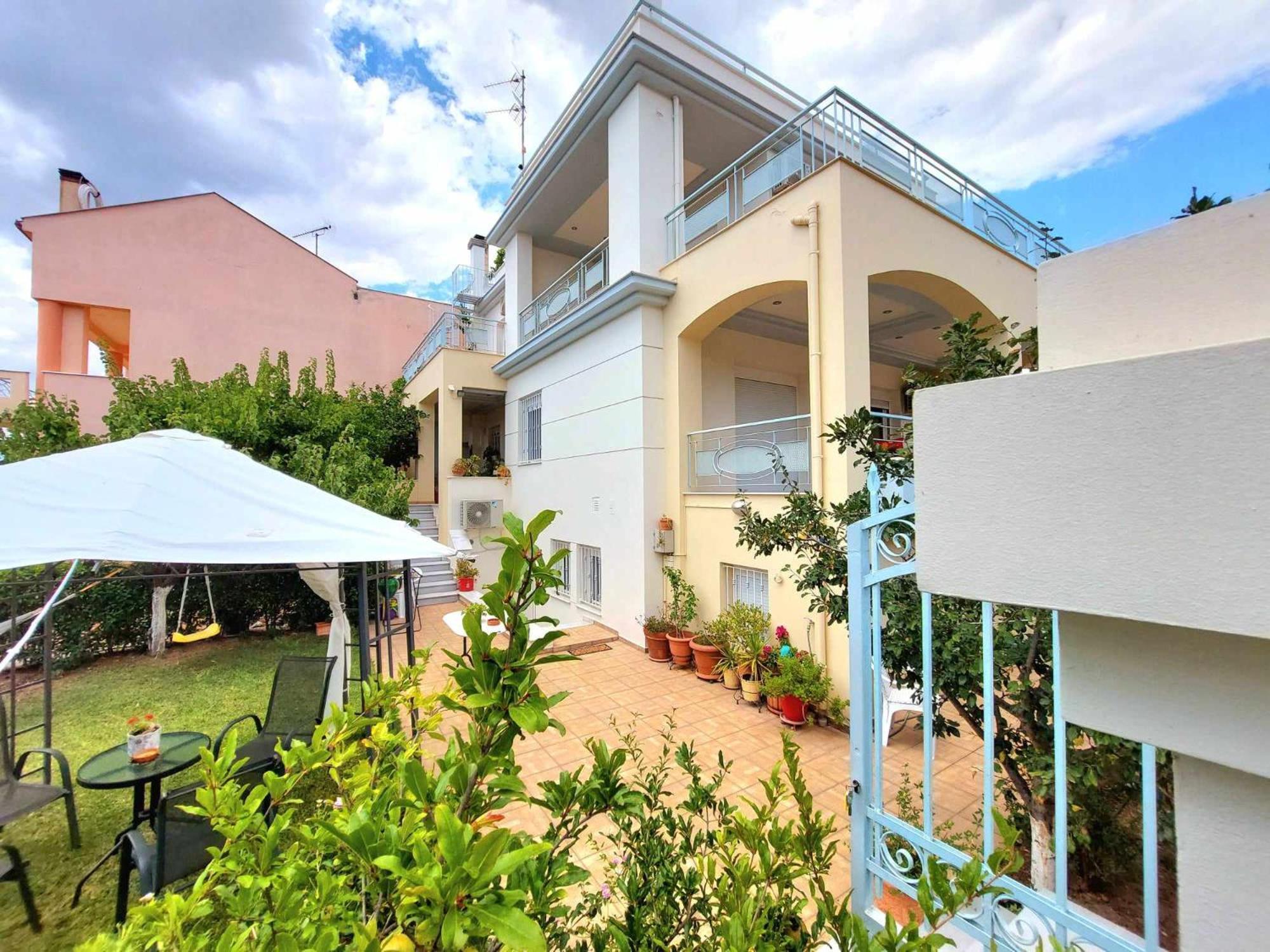 Dora'S Home With Garden Volos Esterno foto